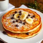 banana chocolate chip pancakes​