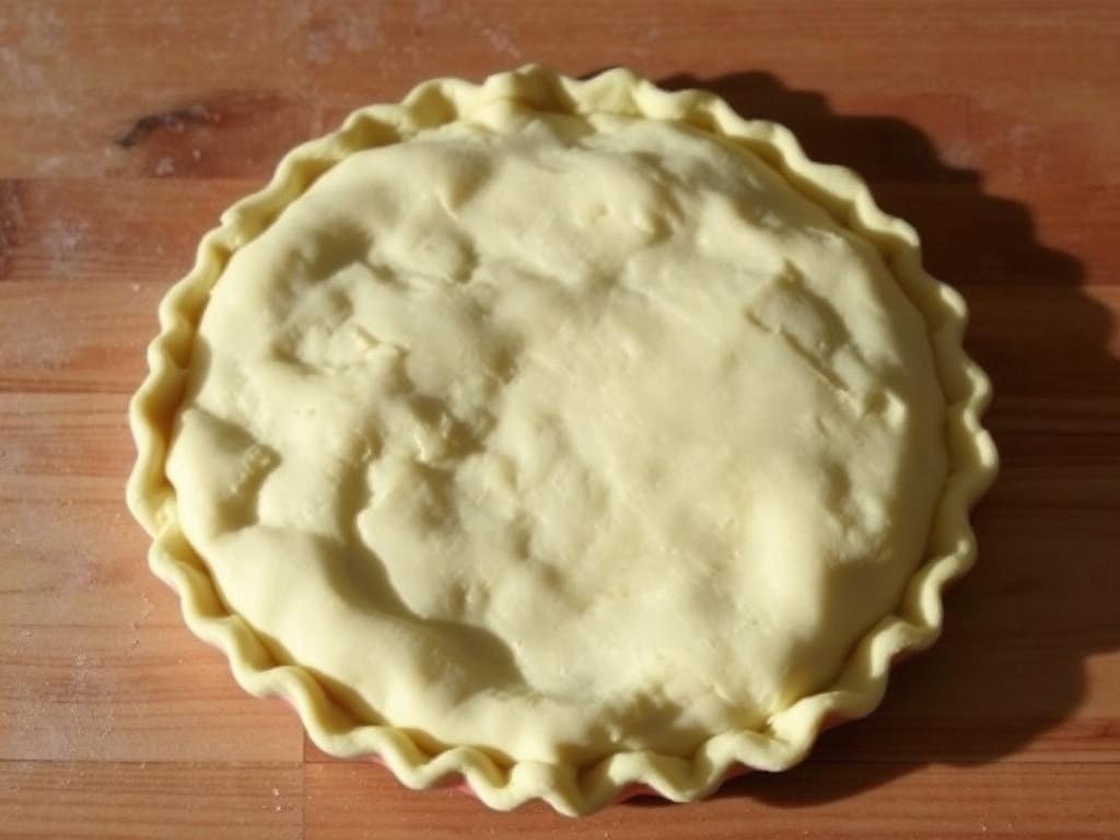 Homemade Pie Crust for Quiche Lorraine